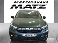 Neu Dacia Sandero Comfort 91 PS (66 kW) 2025 Grün Limousine