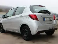 Gebraucht Toyota Yaris Comfort 99 PS (72 kW) 2015 Silber Kleinwagen