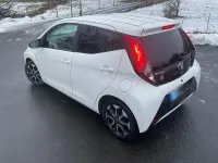 Gebraucht Toyota Aygo Team 72 PS (52 kW) 2018 Weiß Kleinwagen