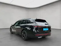 Gebraucht VW Passat R-line 150 PS (110 kW) 2025 Schwarz Kombi