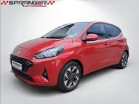 Gebraucht Hyundai i10 67 PS (49 kW) 2023 Dragon red Kleinwagen