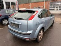 Gebraucht Ford Focus Ghia 125 PS (91 kW) 2007 Blau Limousine