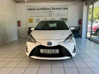 Gebraucht Toyota Yaris Hybrid 75 PS (55 kW) 2018 Weiß Limousine