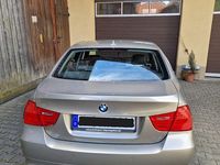 Second-hand BMW 325 218 CP (160 kW) 2010 Bej Berlinǎ