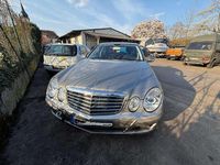 Gebraucht Mercedes E220 170 PS (125 kW) 2006 Cubanitsilber  metallic Limousine