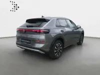 Neu VW T-Roc Style 150 PS (110 kW) 2026 Grau SUV