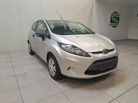 Gebraucht Ford Fiesta 60 PS (44 kW) 2012 Silber Kleinwagen