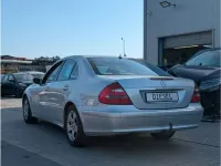 Gebraucht Mercedes 220 150 PS (110 kW) 2005 Iridiumsilber  metalliclack (metallic) Limousine