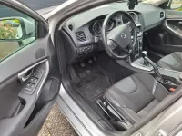 Gebraucht Volvo V40 120 PS (88 kW) 2018 Silber Limousine
