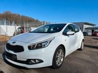 Gebraucht Kia Ceed Edition 7 135 PS (99 kW) 2015 Weiß Kleinwagen