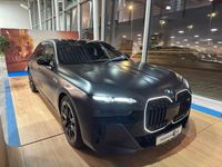 Gebraucht BMW M760e Performance 381 PS (280 kW) 2023 Grau Limousine