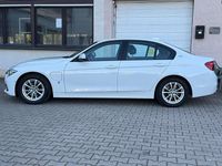 Gebraucht BMW 330e Advantage 184 PS (135 kW) 2016 Alpinweiss iii Limousine