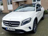 gebraucht Mercedes GLA180 7G-DCT Urban - Panorama Dach-Automatik-NightPaket