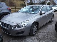 Gebraucht Volvo V60 Summum 114 PS (83 kW) 2012 Grau Kombi