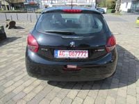 Second-hand Peugeot 208 83 CP (61 kW) 2018 Negru Hatchback