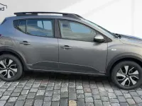 Neu Dacia Sandero Expression 91 PS (66 kW) 2025 Grau SUV
