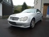 Gebraucht Mercedes CLK200 163 PS (119 kW) 2003 Brillantsilber  metalliclack Coupé