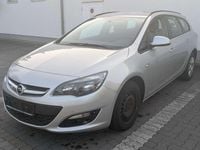 Gebraucht Opel Astra Edition 140 PS (102 kW) 2014 Argon silber/ice silver (m2) Kombi
