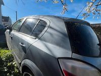 Gebraucht Opel Astra 105 PS (77 kW) 2004 Silber Kleinwagen