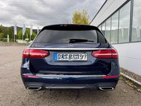 Gebraucht Mercedes E300 AMG 306 PS (225 kW) 2021 Blau Limousine