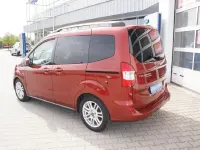 Gebraucht Ford Tourneo Courier Titanium 101 PS (74 kW) 2021 Cranberryrot metallic Van / Kleinbus