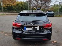 Gebraucht Hyundai i40 116 PS (85 kW) 2013 Schwarz Kombi