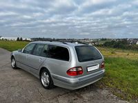 Second-hand Mercedes E200 Elegance 163 CP (119 kW) 2002 Argintiu Berlinǎ
