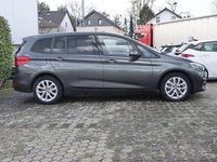 Gebraucht BMW 218 Advantage 150 PS (110 kW) 2022 Grau Van / Kleinbus