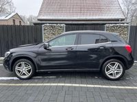 Gebraucht Mercedes GLA200 Urban 156 PS (114 kW) 2016 Schwarz SUV