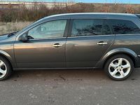 Gebraucht Opel Astra 116 PS (85 kW) 2010 Grau Kombi