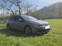 Second-hand VW Golf VIII R-line 150 CP (110 kW) 2023 Gri Break