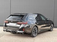Neu BMW 520 Performance 197 PS (144 kW) 2025 Saphirschwarz Kombi