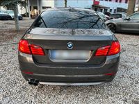 Gebraucht BMW 520 185 PS (136 kW) 2012 Braun Limousine