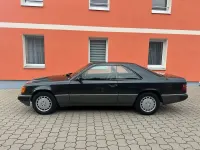 Gebraucht Mercedes 230 132 PS (97 kW) 1992 Schwarz Coupé