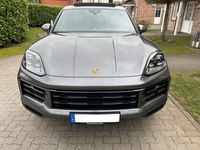 Gebraucht Porsche Cayenne 470 PS (345 kW) 2023 Grau SUV