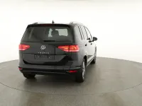 Neu VW Touran Comfortline 150 PS (110 kW) 2026 Grenadillschwarz metallic Van / Kleinbus
