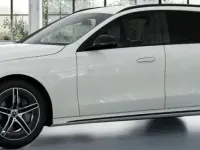 Gebraucht Mercedes E300 AMG 313 PS (230 kW) 2025 Weiß Limousine