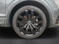 Gebraucht VW Tiguan R-line 193 PS (141 kW) 2025 Grau SUV