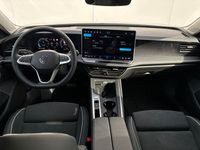 Neu VW Passat Business 150 PS (110 kW) 2026 Silber Kombi