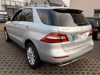Gebraucht Mercedes ML250 204 PS (150 kW) 2015 Silber SUV