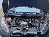 Gebraucht Ford Fiesta Cool & Connect 101 PS (74 kW) 2017 Schwarz Kleinwagen