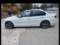 Gebraucht BMW 320 Advantage 190 PS (139 kW) 2017 Weiß Limousine