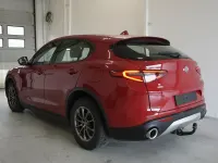 Gebraucht Alfa Romeo Stelvio 179 PS (131 kW) 2018 Rot SUV