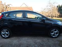 Gebraucht Ford Fiesta Trend 82 PS (60 kW) 2011 Schwarz Kleinwagen