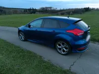 Gebraucht Ford Focus ST 250 PS (183 kW) 2018 Blau Limousine