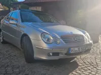 Gebraucht Mercedes C320 218 PS (160 kW) 2003 Silber Kleinwagen