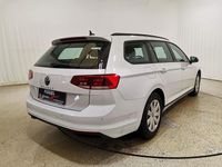 Gebraucht VW Passat Conceptline 150 PS (110 kW) 2022 Gletscherweiß metallic Kombi