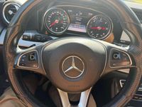 Usado Mercedes E220 Avantgarde 194 CV (142 kW) 2018 Negro Familiar