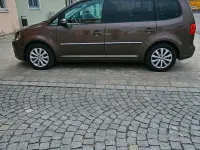 Gebraucht VW Touran 105 PS (77 kW) 2012 Braun Van / Kleinbus