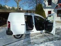 Gebraucht Renault Kangoo 95 PS (69 kW) 2024 Weiß Van / Kleinbus